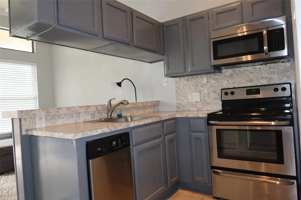 2802 Nueces Street Austin TX 78705