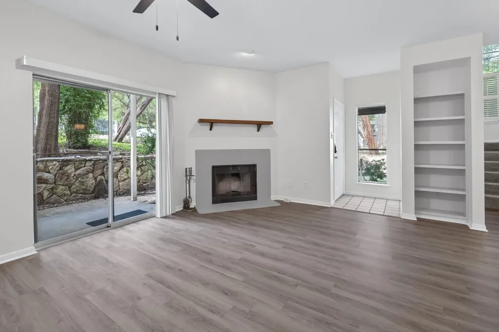 2450 Wickersham Lane Austin TX 78741
