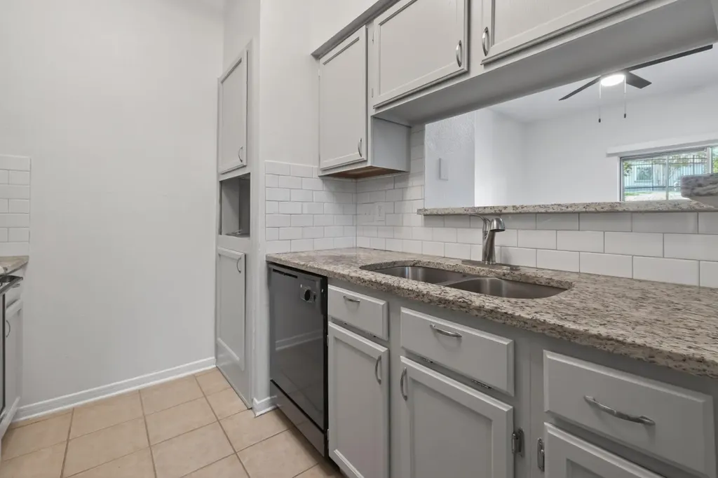 2450 Wickersham Lane Austin TX 78741
