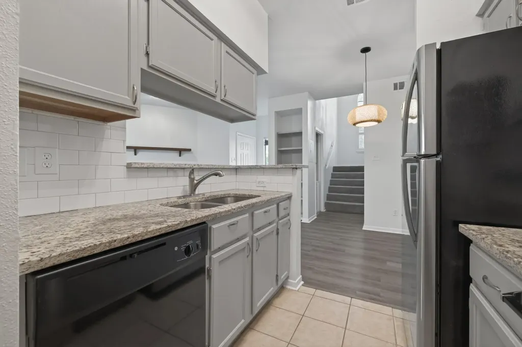 2450 Wickersham Lane Austin TX 78741
