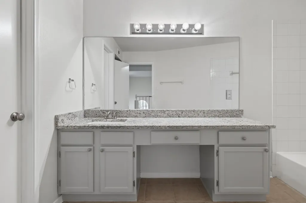 2450 Wickersham Lane Austin TX 78741