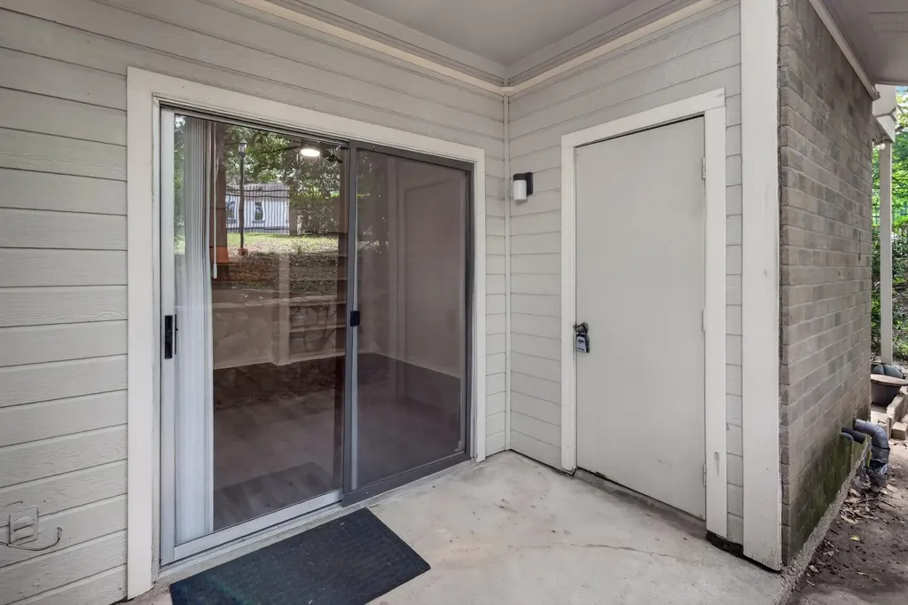 2450 Wickersham Lane Austin TX 78741