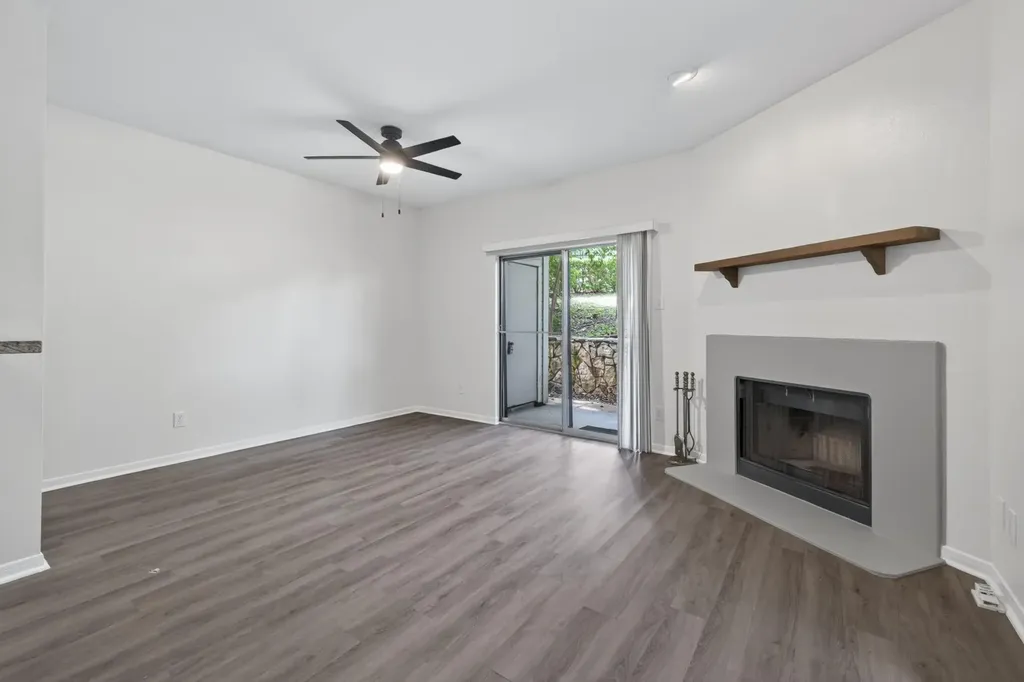 2450 Wickersham Lane Austin TX 78741