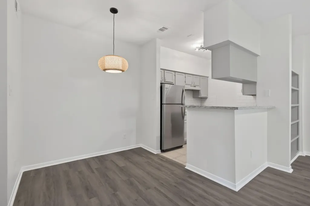 2450 Wickersham Lane Austin TX 78741