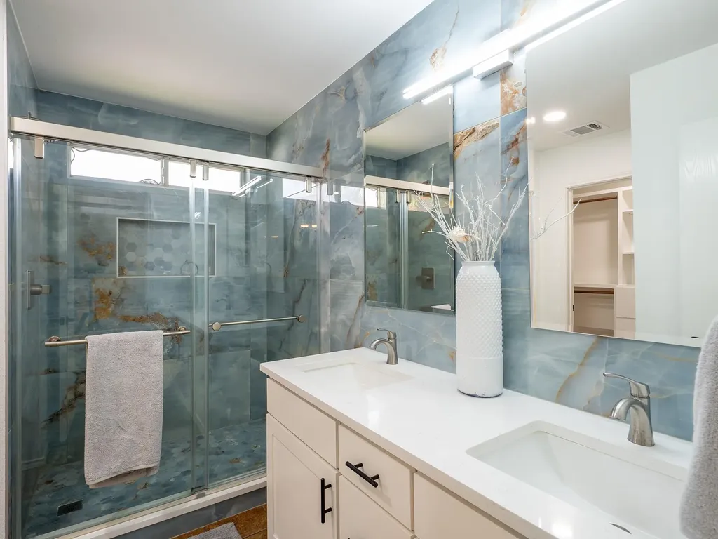 3900 Sojourner Street Austin TX 78725