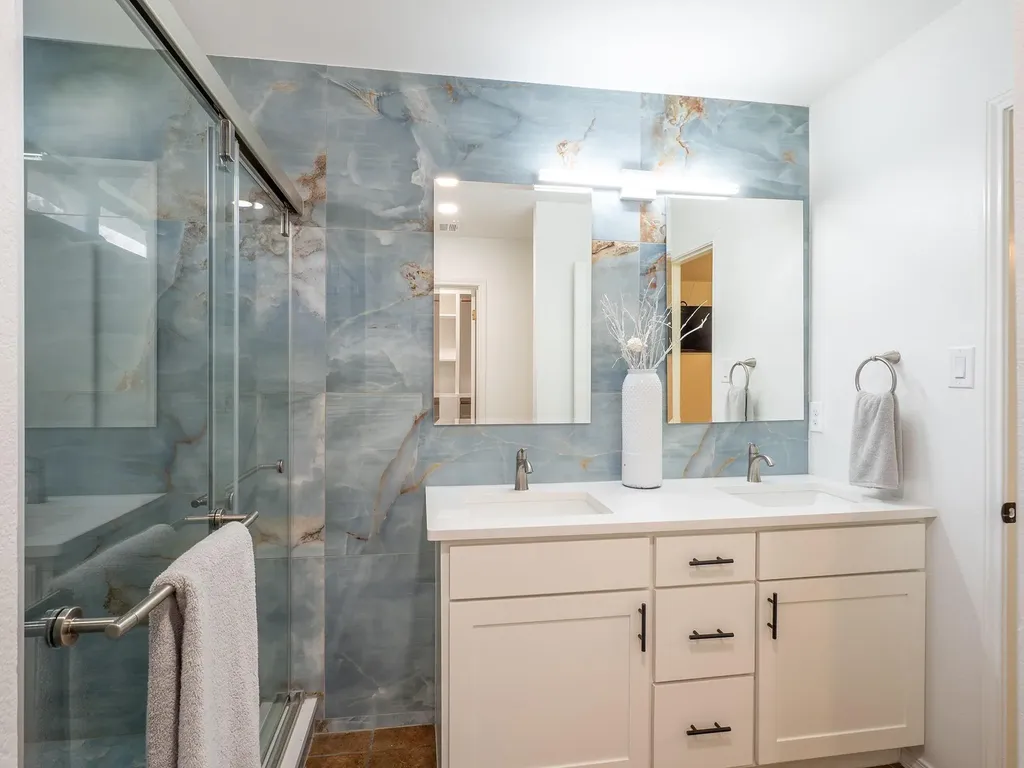 3900 Sojourner Street Austin TX 78725