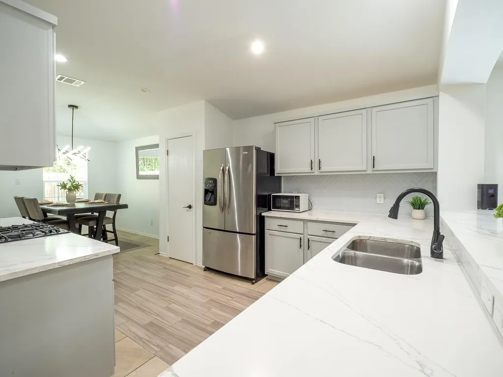 3900 Sojourner Street Austin TX 78725