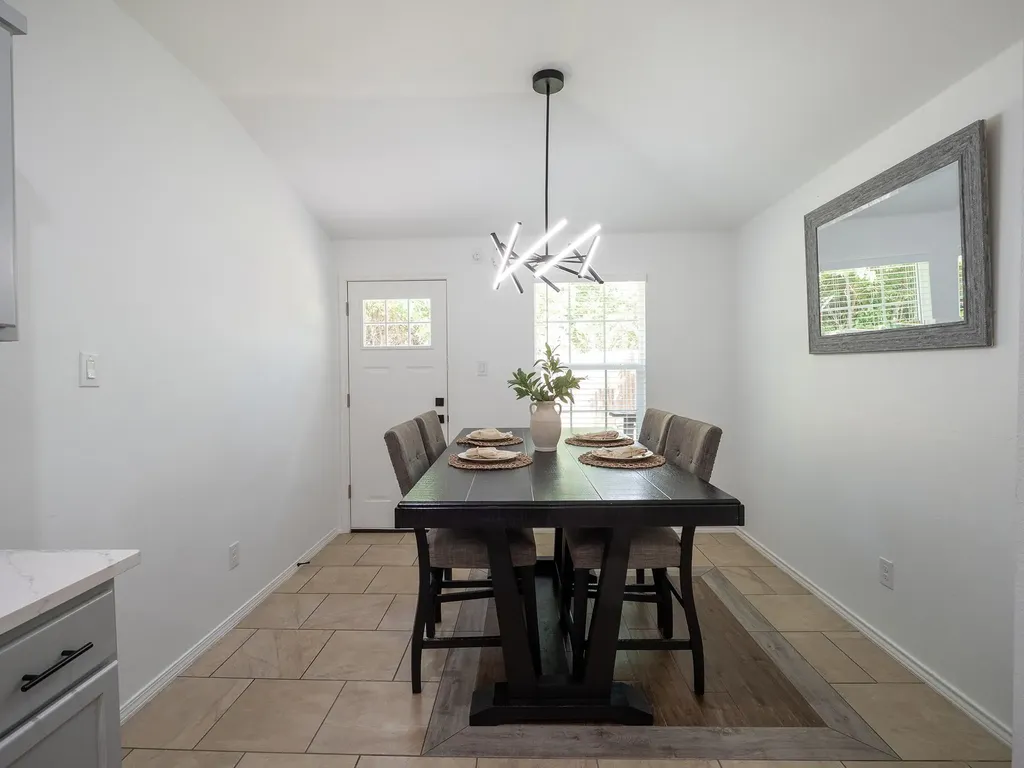 3900 Sojourner Street Austin TX 78725