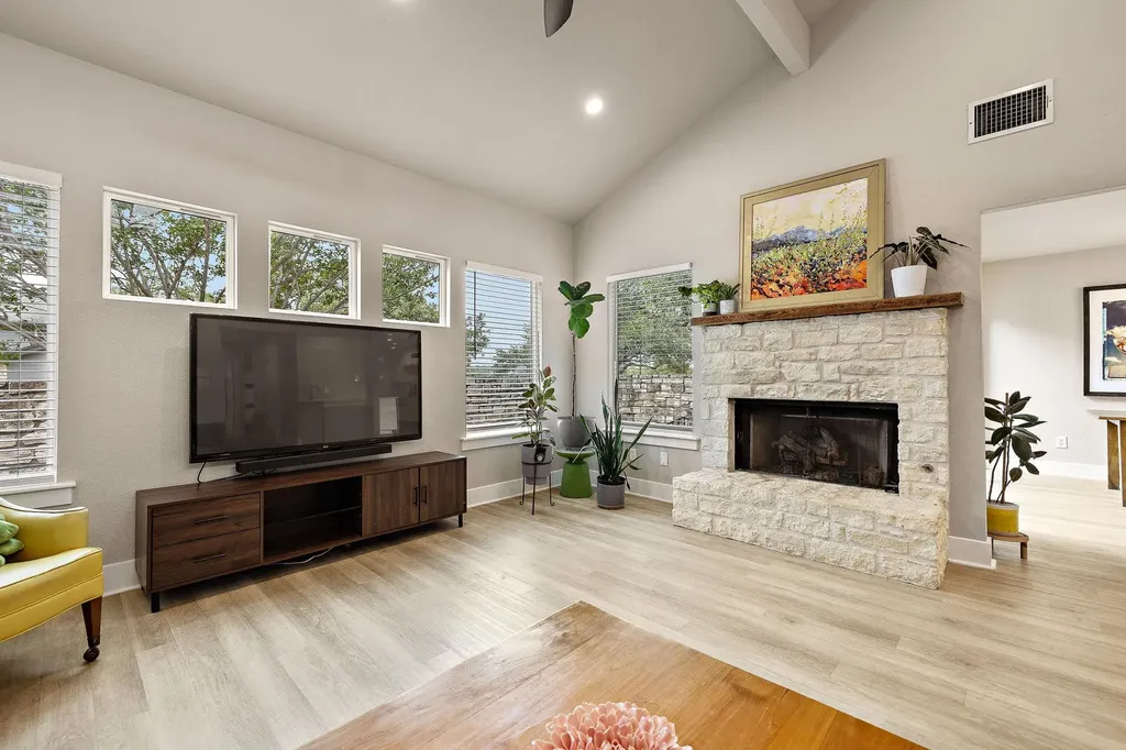 8910 Mount Bartlett Drive Austin TX 78759