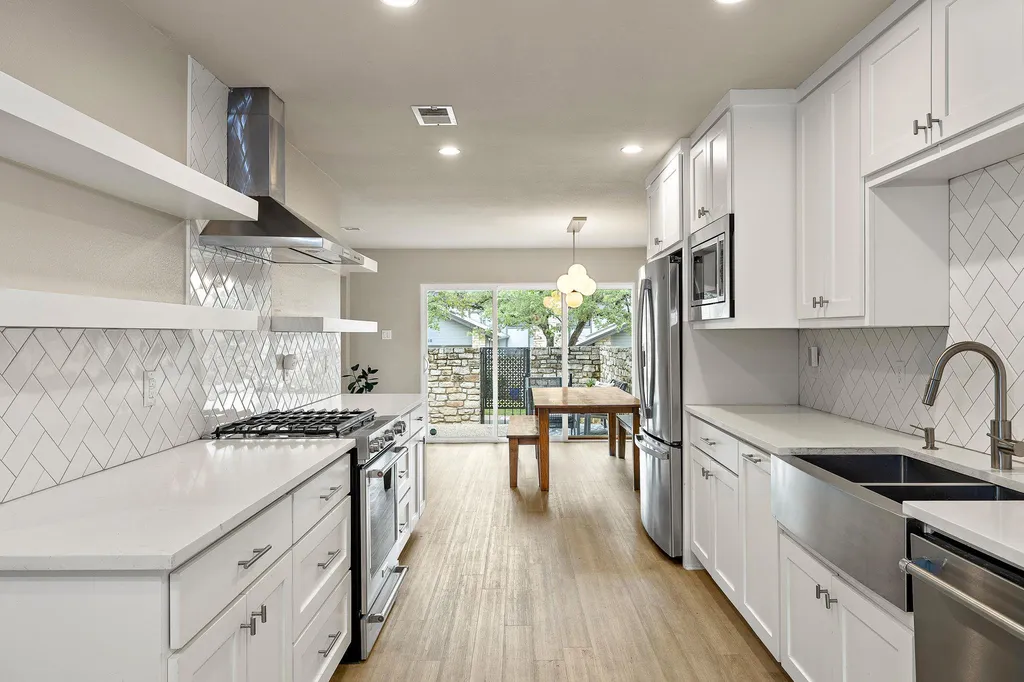 8910 Mount Bartlett Drive Austin TX 78759