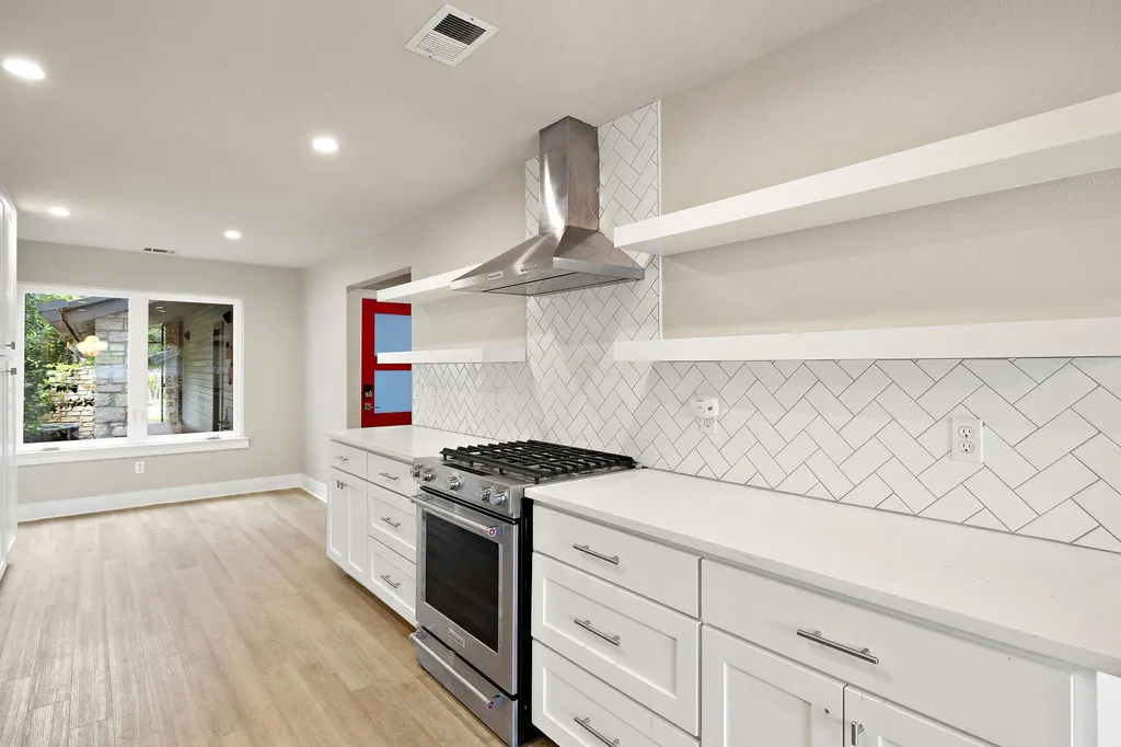 8910 Mount Bartlett Drive Austin TX 78759