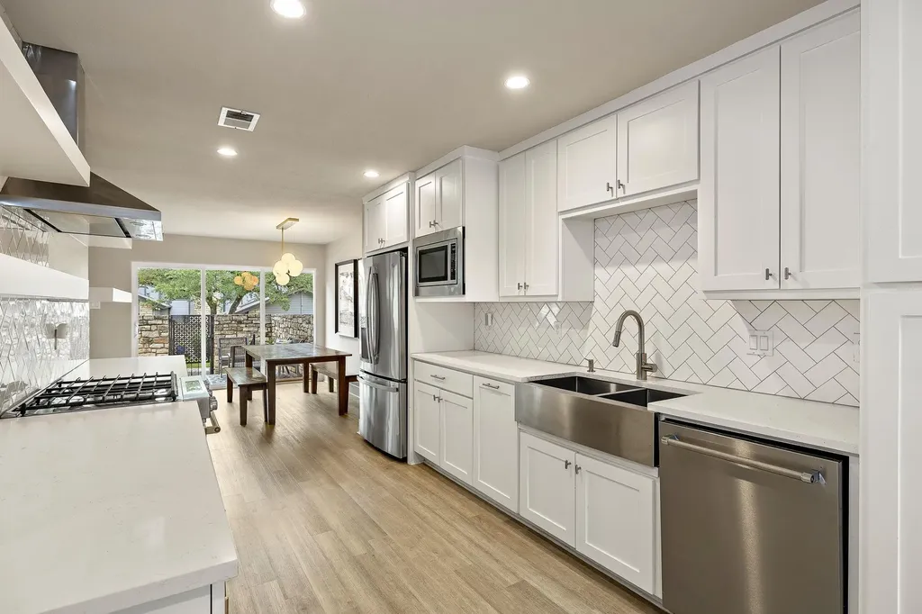 8910 Mount Bartlett Drive Austin TX 78759
