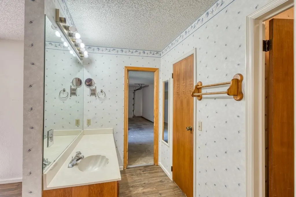 1504 Horseshoe Bay Proper Horseshoe Bay TX 78657