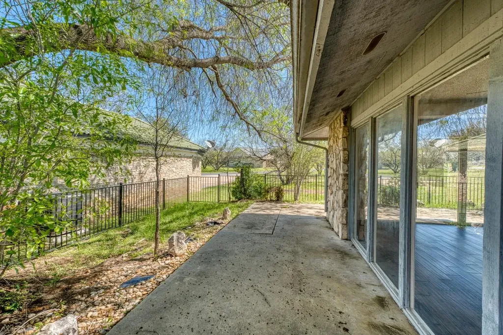 1504 Horseshoe Bay Proper Horseshoe Bay TX 78657