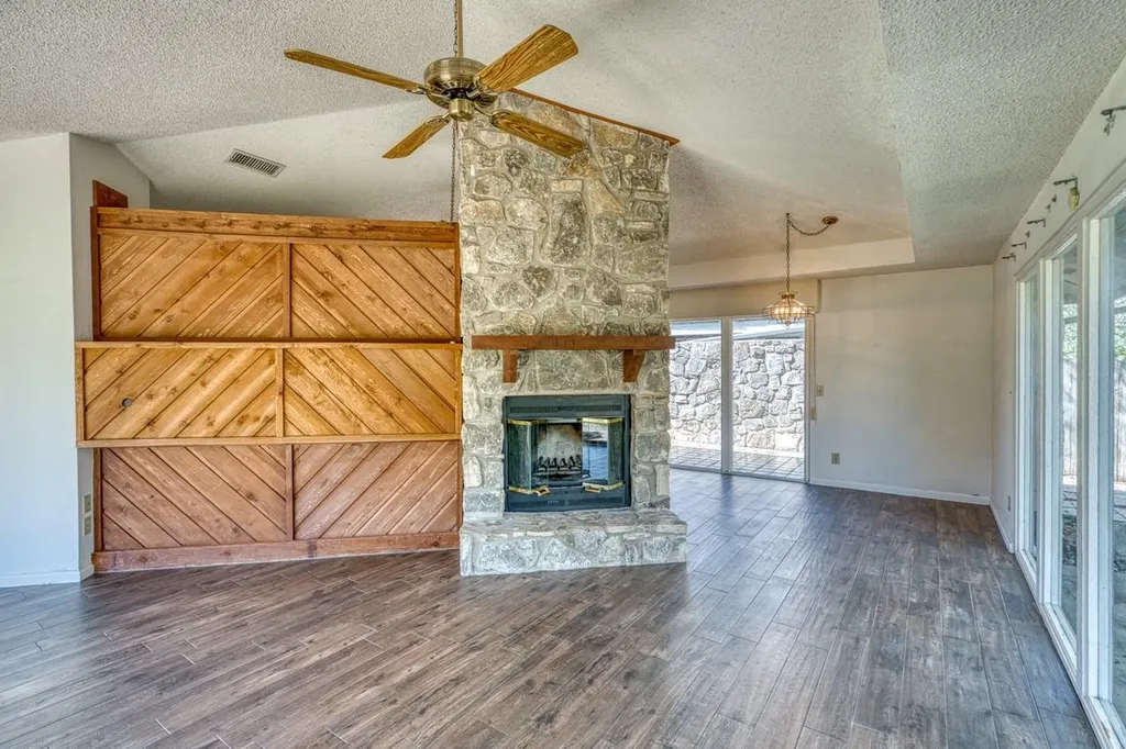 1504 Horseshoe Bay Proper Horseshoe Bay TX 78657