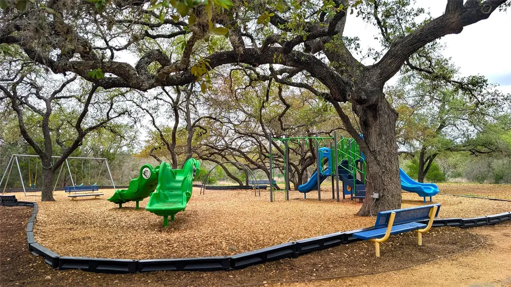 8904 W Hove Loop Austin TX 78749