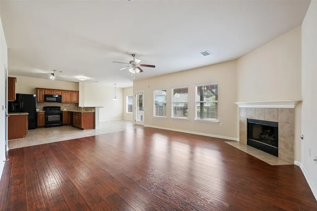 3825 Carbondale Avenue Austin TX 78744