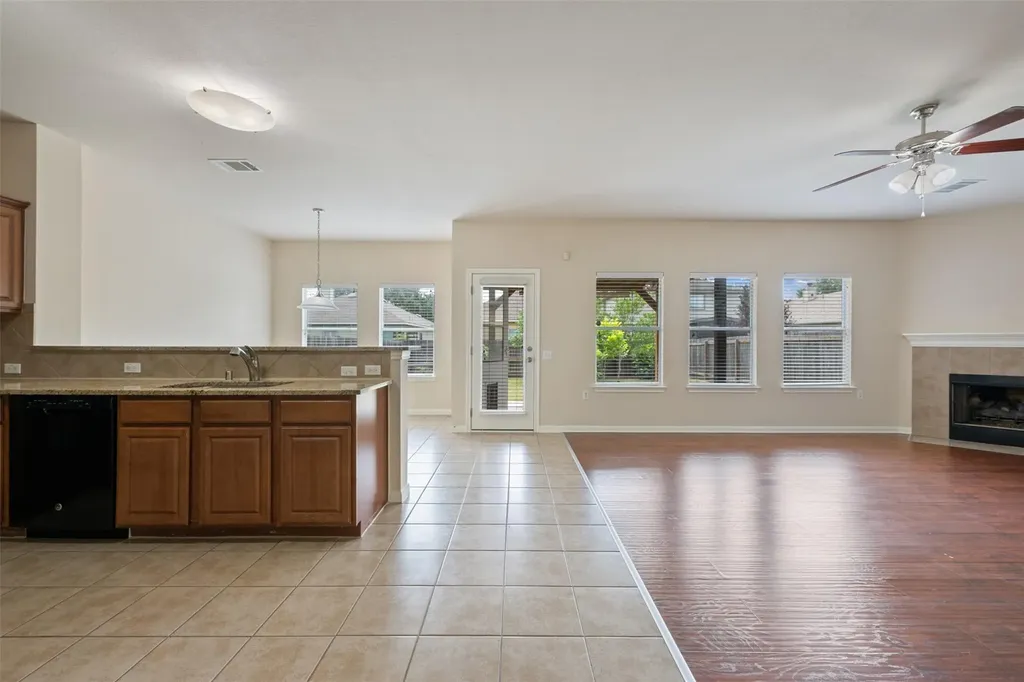 3825 Carbondale Avenue Austin TX 78744
