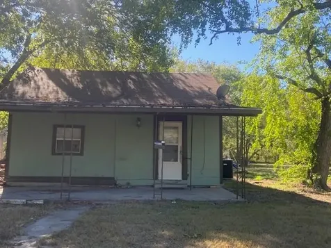 523 S Rio Grande Street Lockhart TX 78644