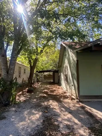 523 S Rio Grande Street Lockhart TX 78644