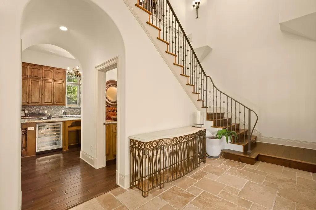 13240 Villa Montana Way Austin TX 78732