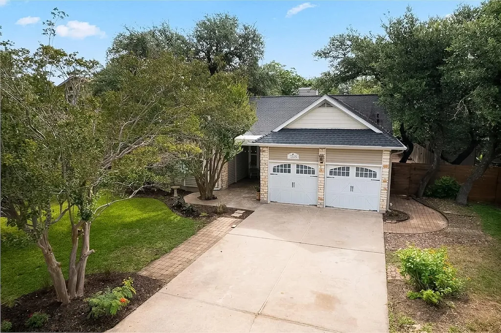 12515 Deer Falls Drive Austin TX 78729