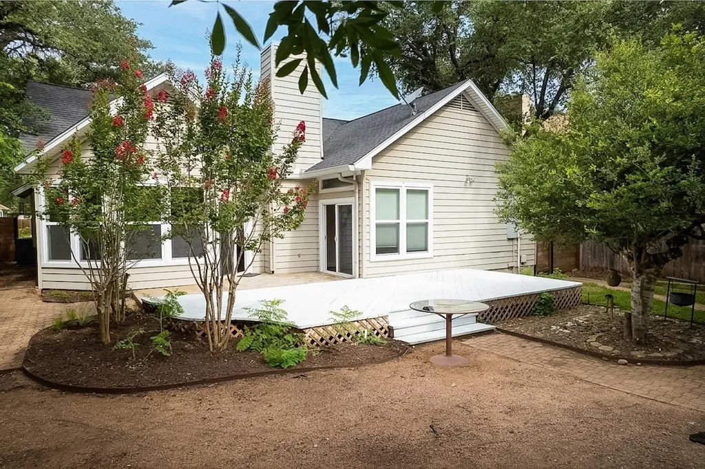12515 Deer Falls Drive Austin TX 78729