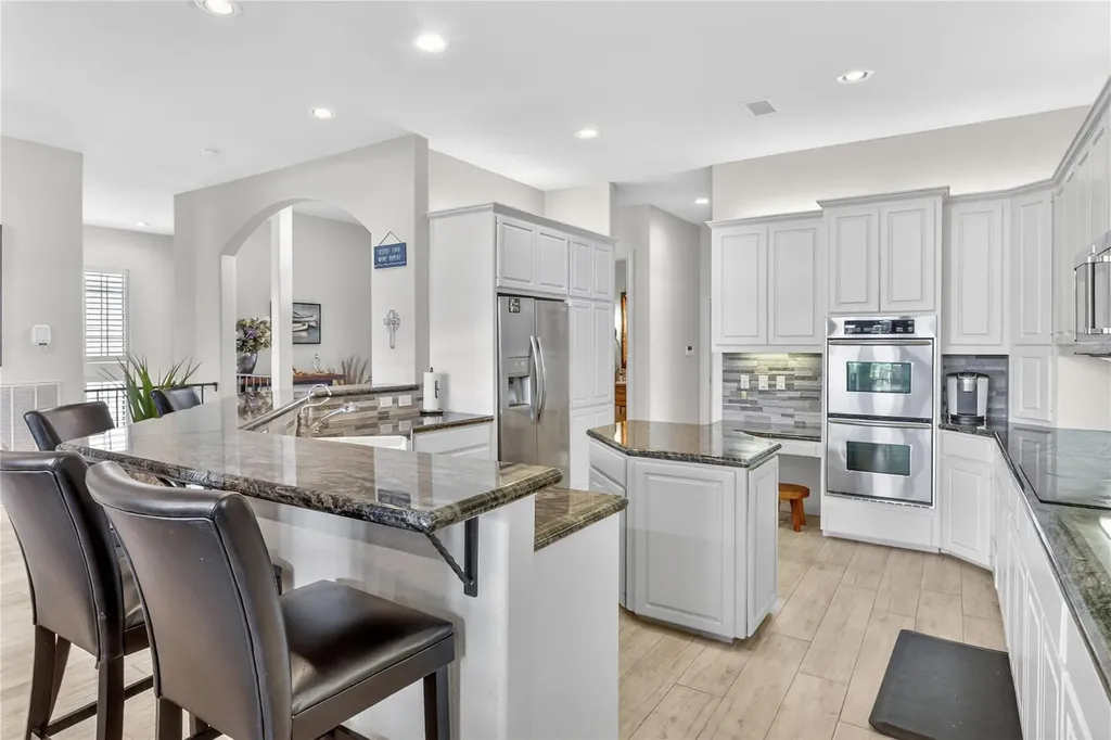 223 Dominion Drive Horseshoe Bay TX 78657