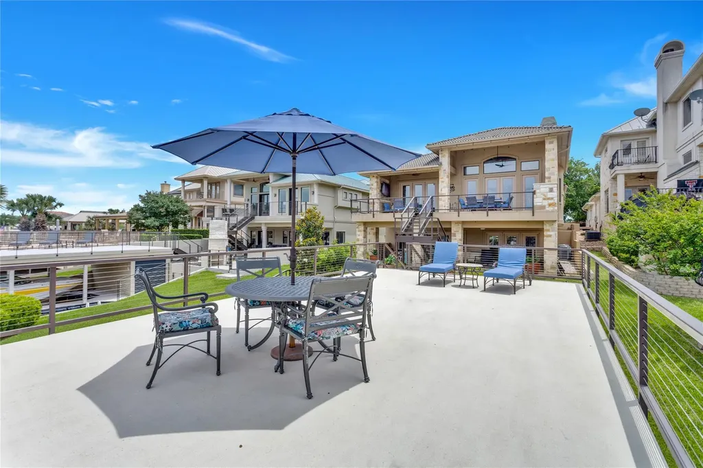 223 Dominion Drive Horseshoe Bay TX 78657