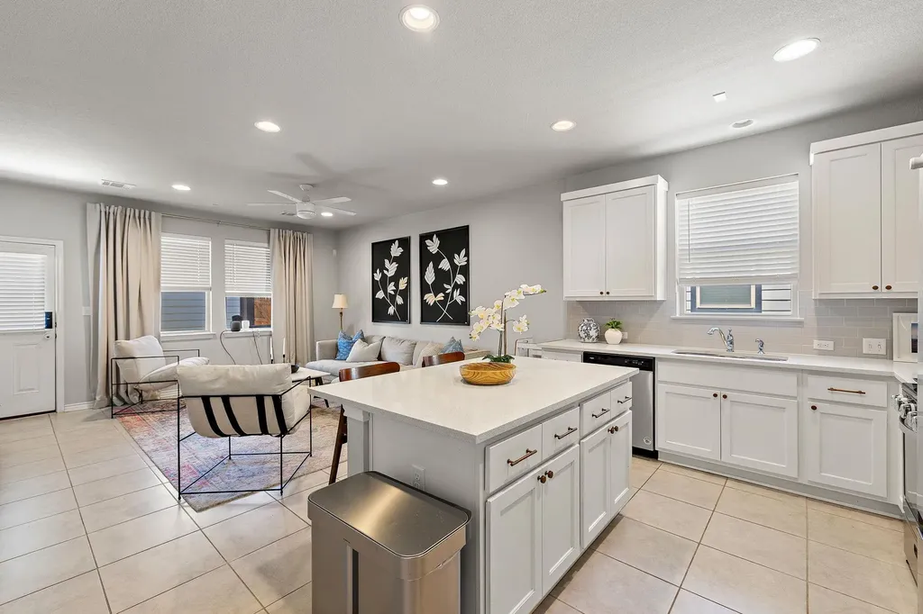 1923 Pecan Island Drive Leander TX 78641