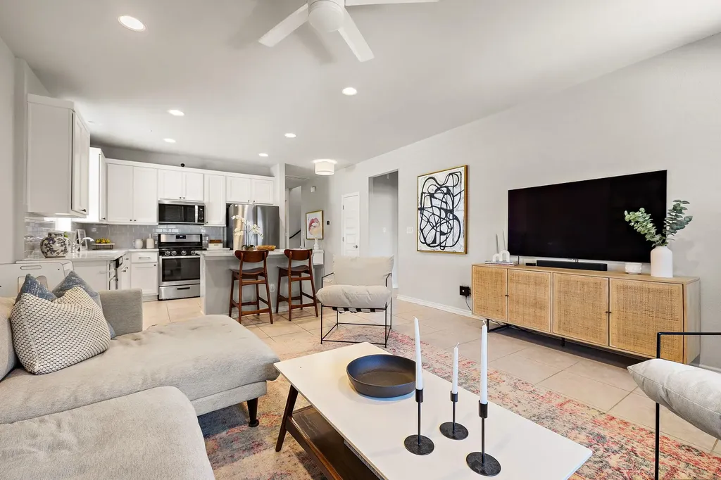 1923 Pecan Island Drive Leander TX 78641