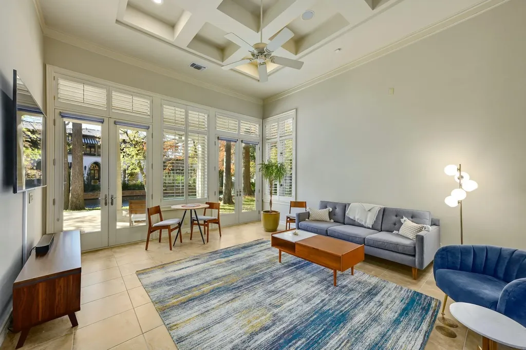 4400 Island Avenue Austin TX 78731