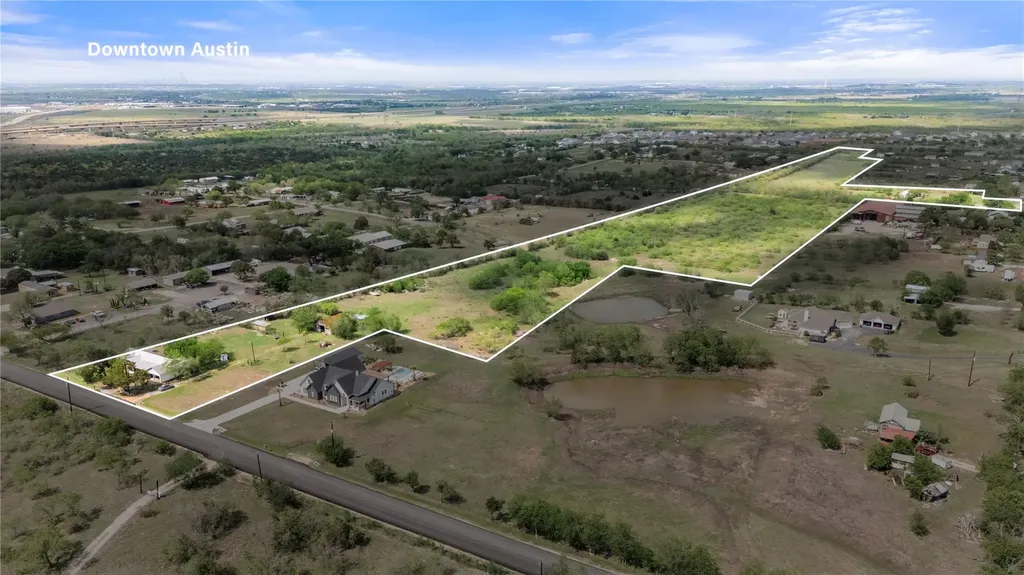 8802 Evelyn Road Buda TX 78610
