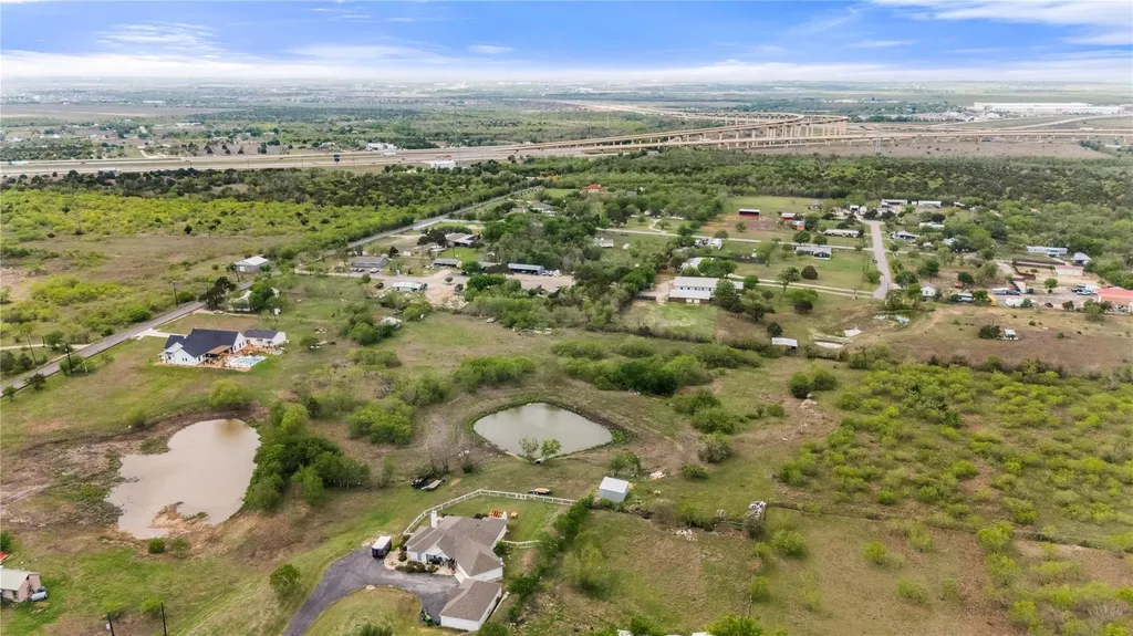 8802 Evelyn Road Buda TX 78610
