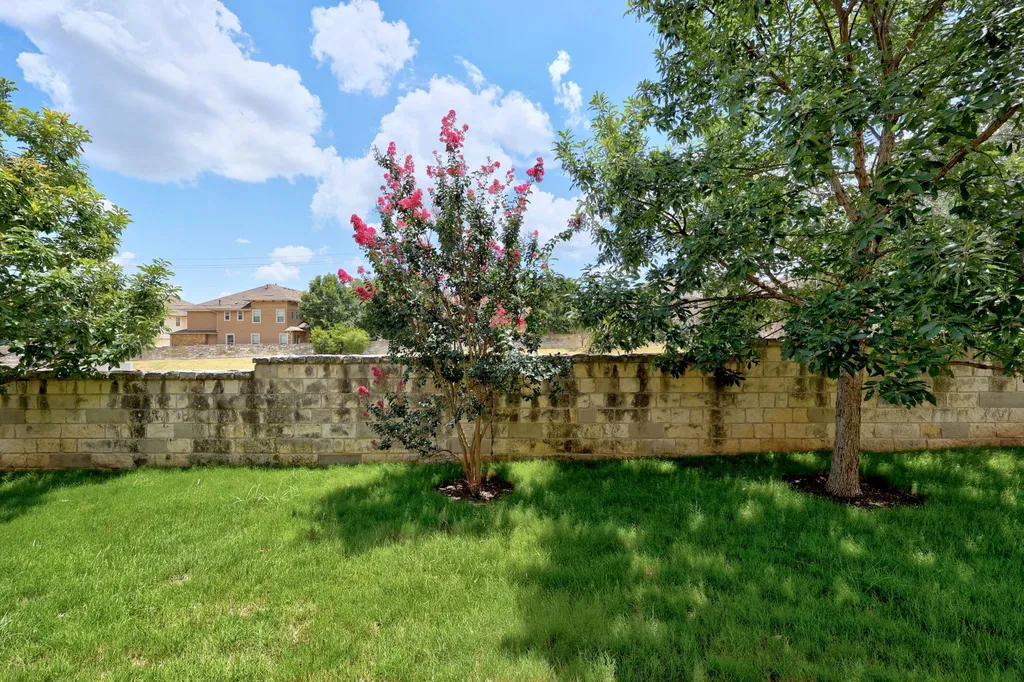 11106 Railway Lane Austin TX 78717