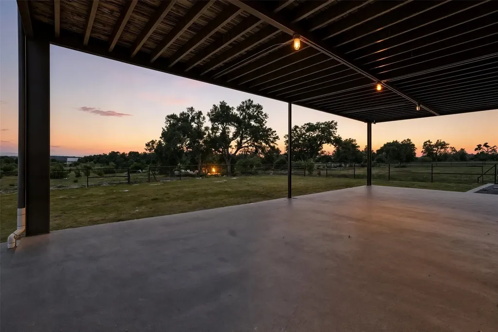 561 Broken Bit Trail Dripping Springs TX 78620