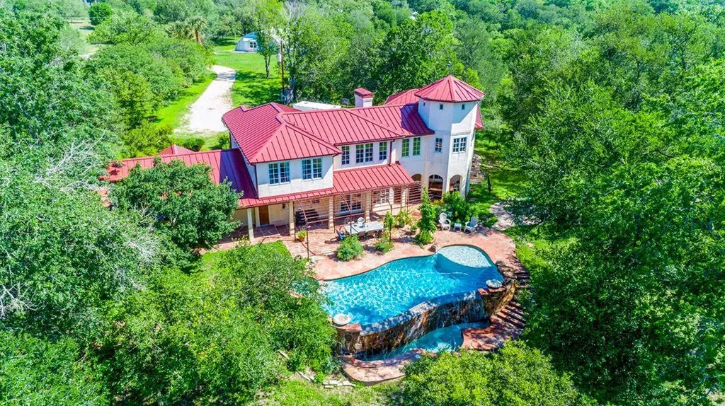 541 Martindale Falls Road Martindale TX 78655