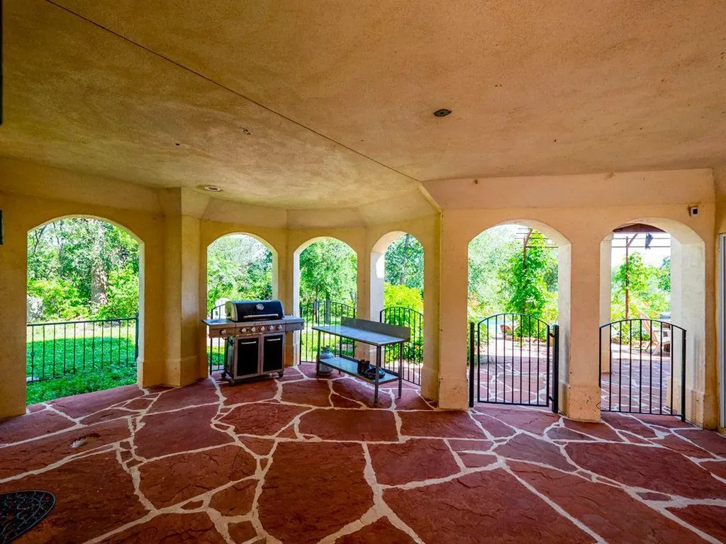 541 Martindale Falls Road Martindale TX 78655