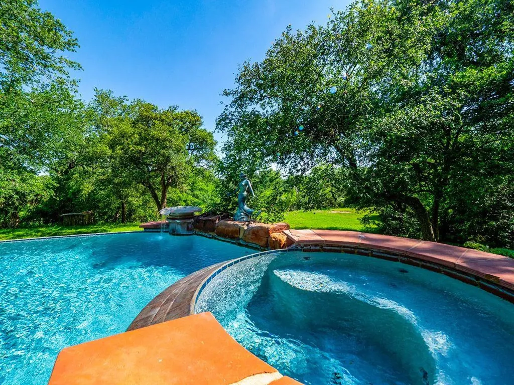 541 Martindale Falls Road Martindale TX 78655