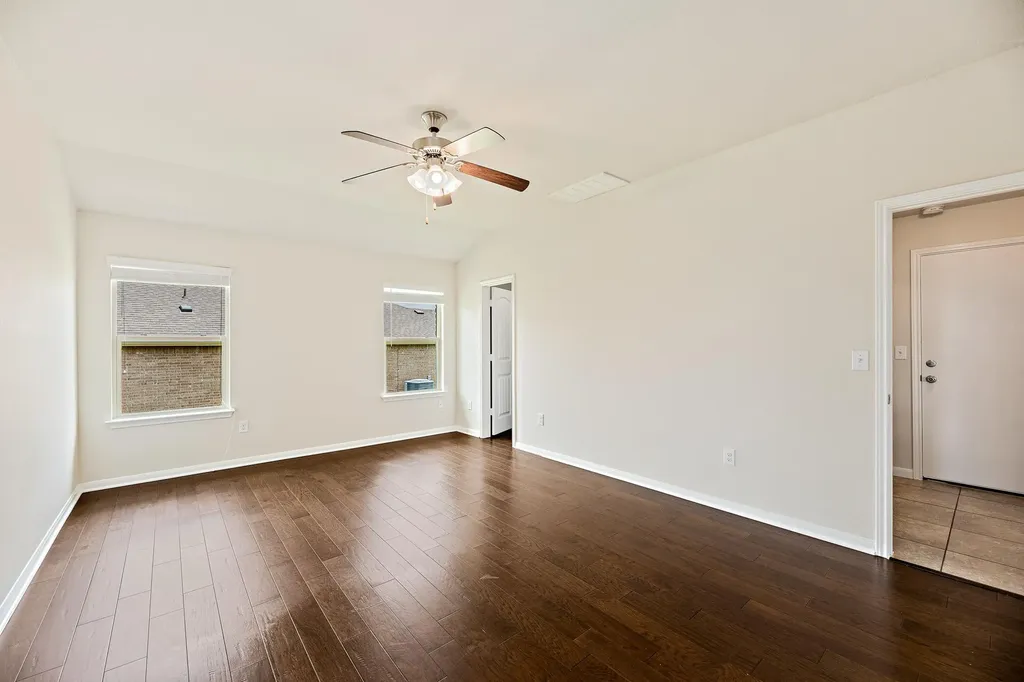 1958 Mexia Drive Round Rock TX 78664