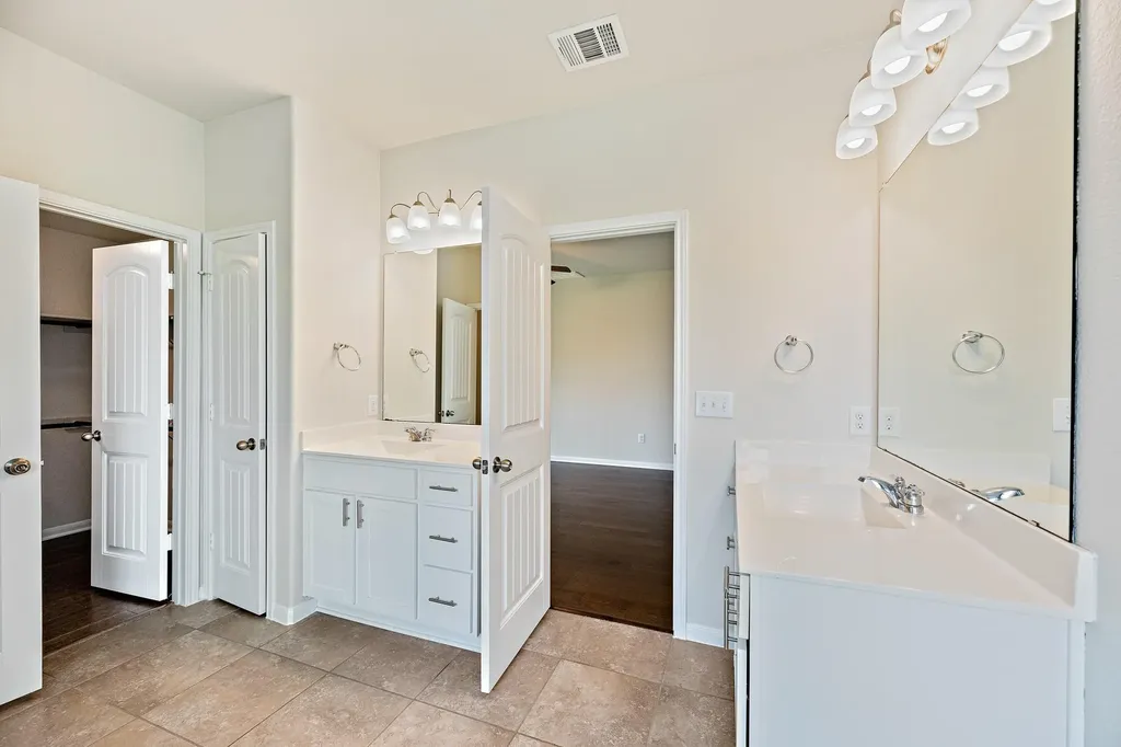1958 Mexia Drive Round Rock TX 78664