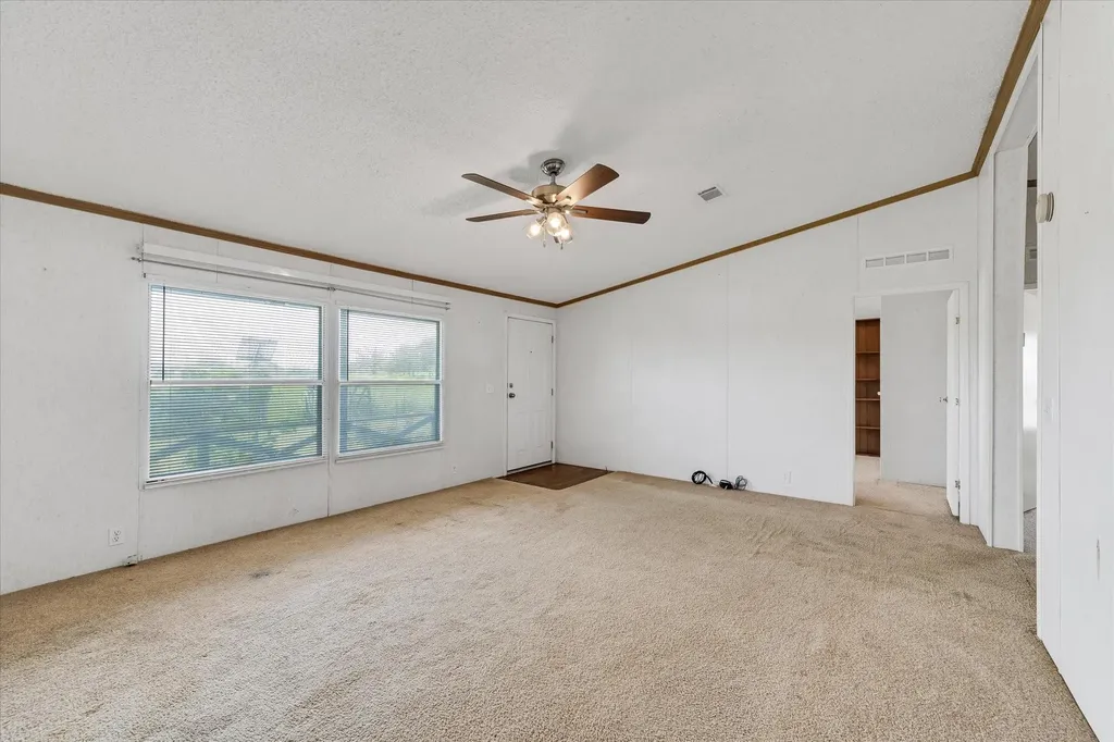 14858 Fm 1322 Luling TX 78648