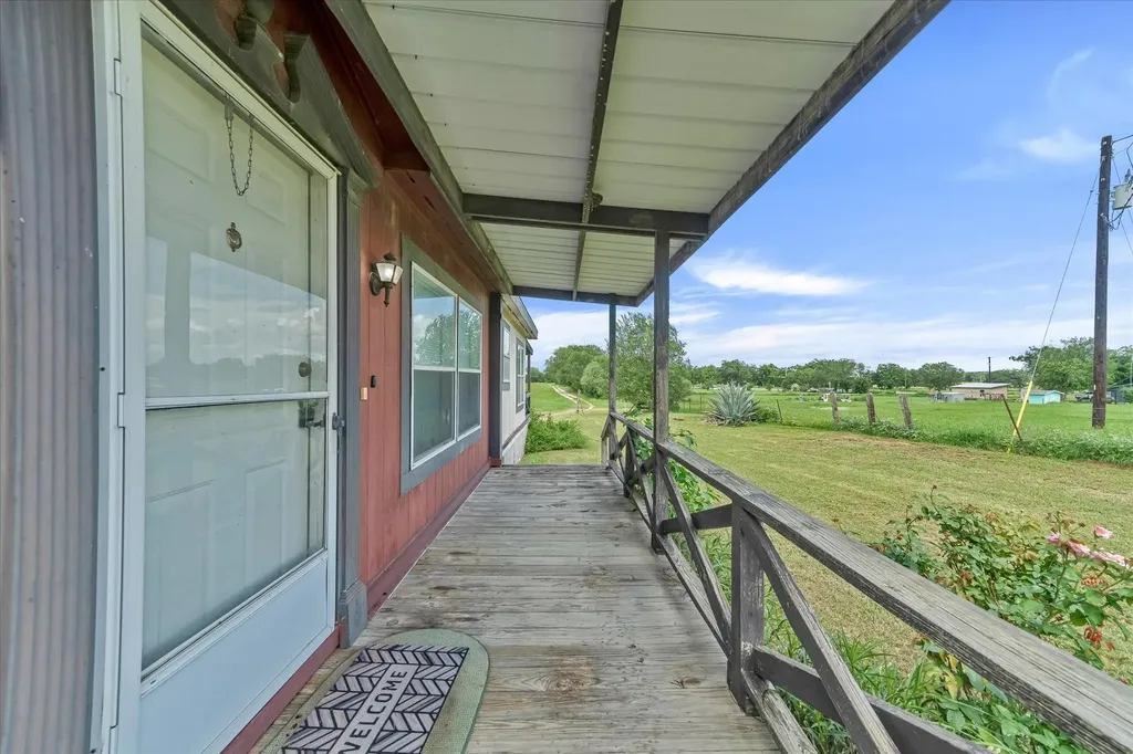 14858 Fm 1322 Luling TX 78648