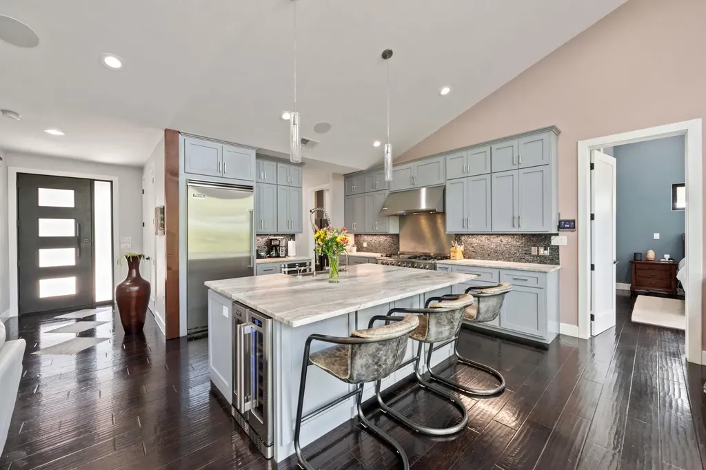 172 Bluff Trail Dripping Springs TX 78620