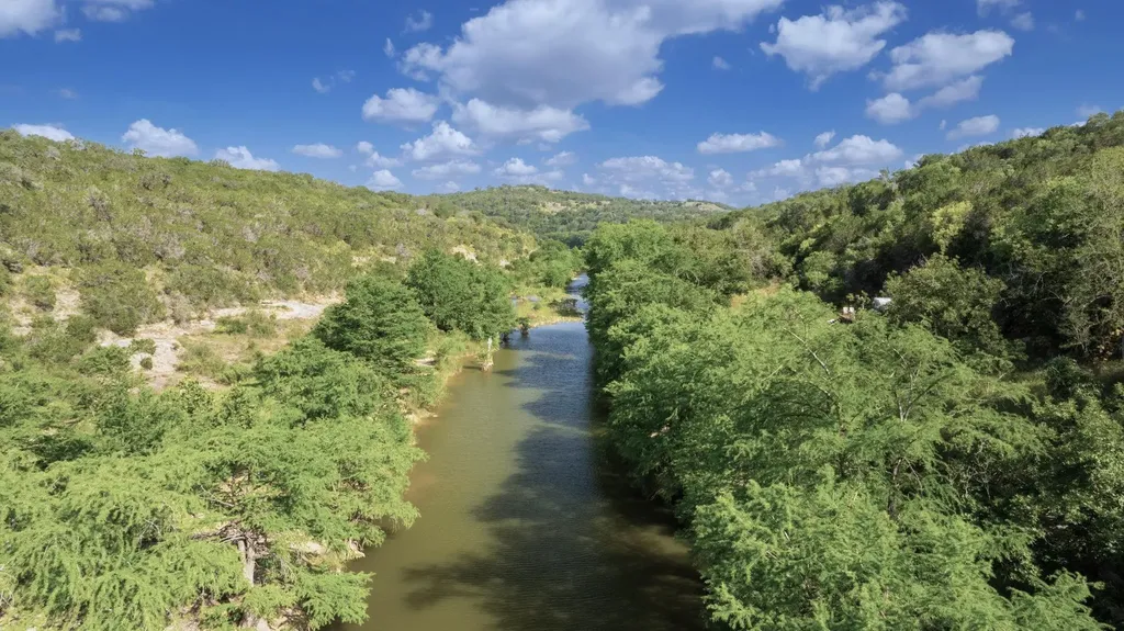 172 Bluff Trail Dripping Springs TX 78620