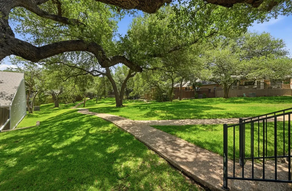 3857 Williamsburg Circle Austin TX 78731