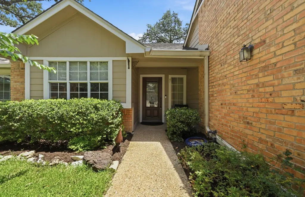 3857 Williamsburg Circle Austin TX 78731