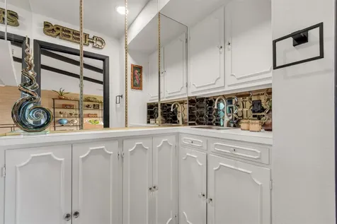 402 Seawind Street Lakeway TX 78734