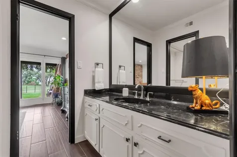 402 Seawind Street Lakeway TX 78734