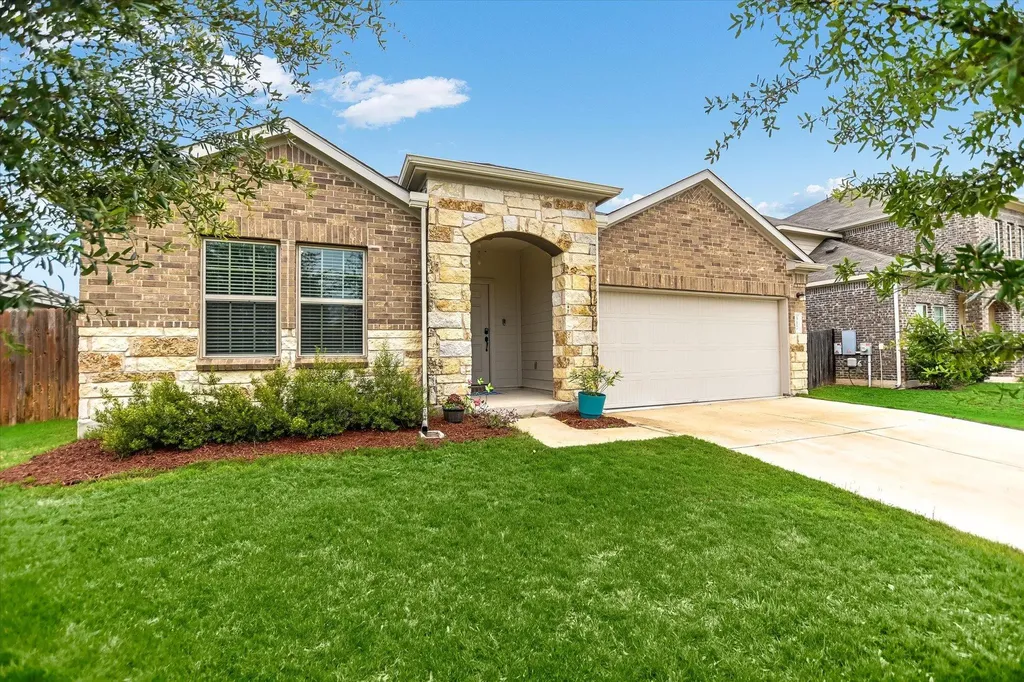 317 Colthorpe Lane Hutto TX 78634